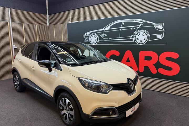 Orange Renault Captur fra 2016