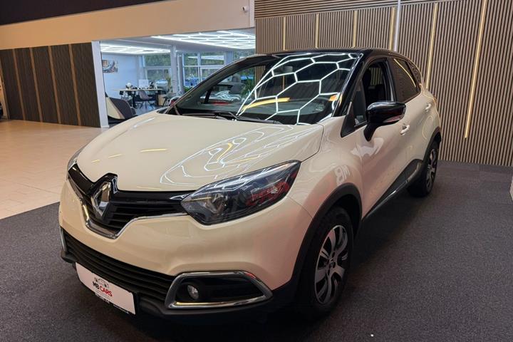 Orange Renault Captur fra 2016