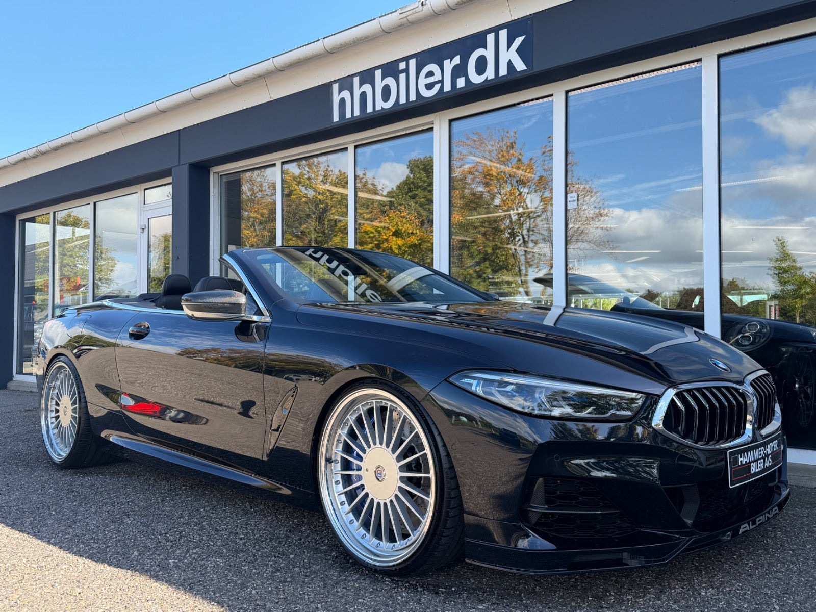 Sort BMW M850i fra 2019