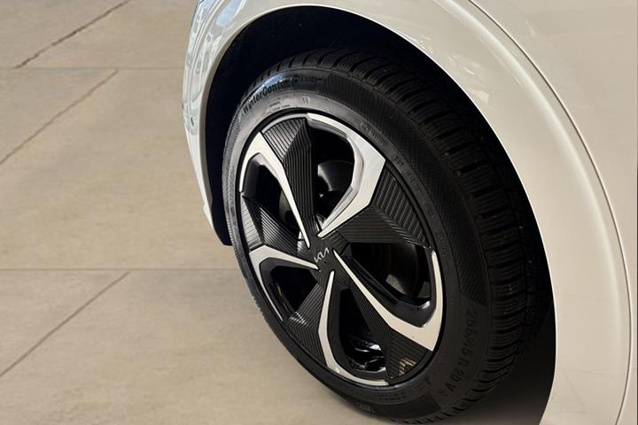 Hvid Kia EV6 fra 2022