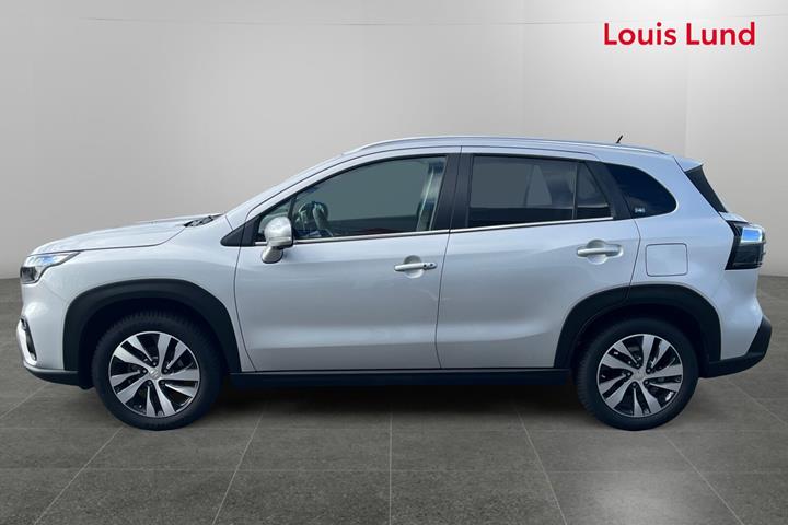 Sølv Suzuki S-Cross fra 2023