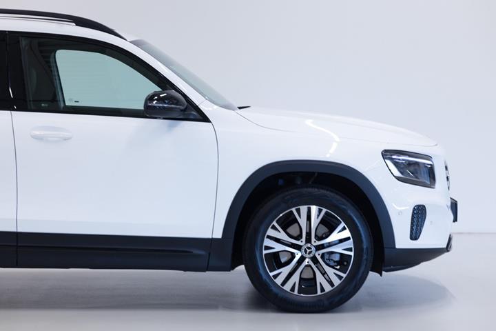 Hvid Mercedes GLB200 fra 2025