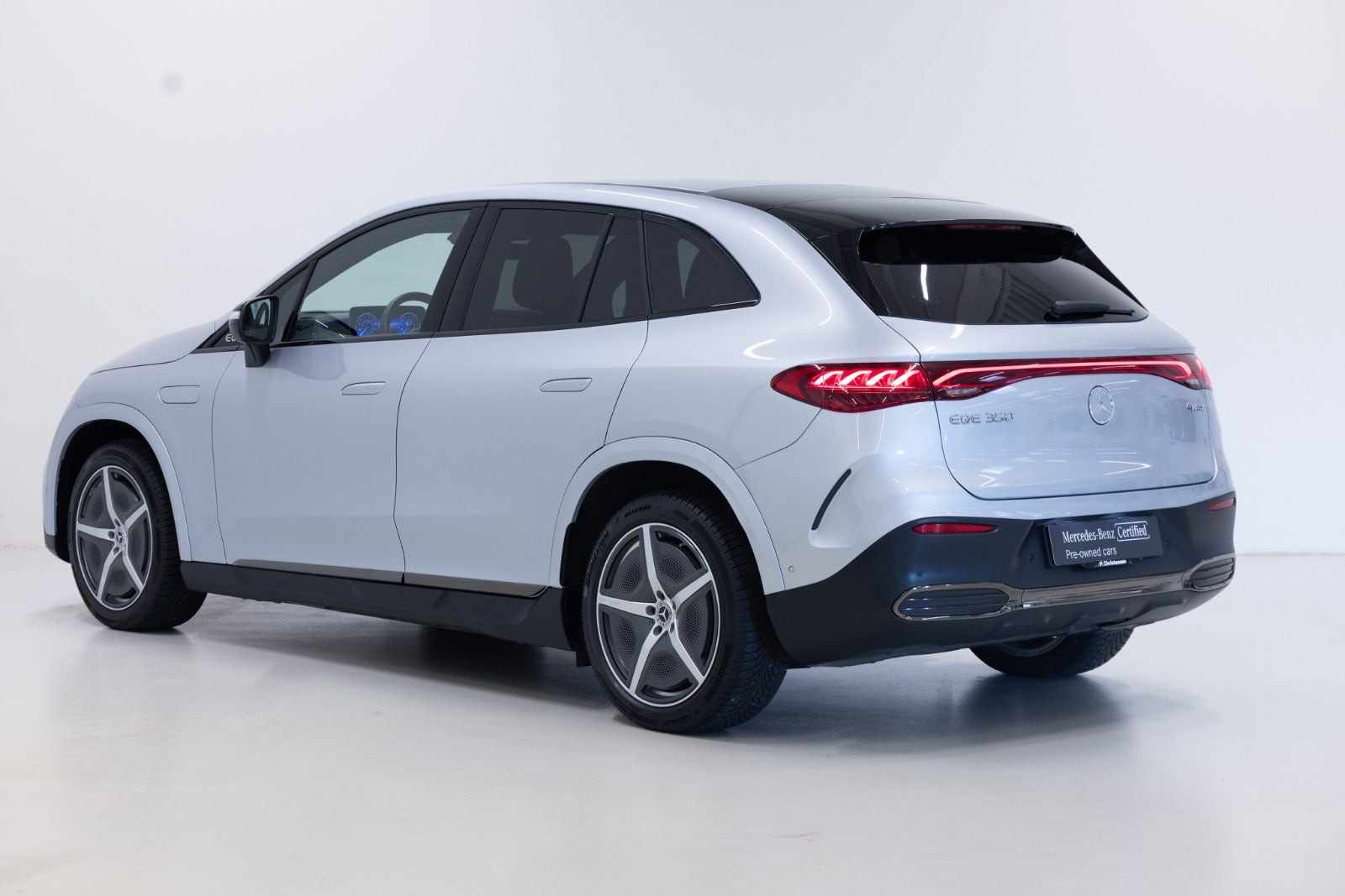 Sølv Mercedes EQE350 SUV fra 2025