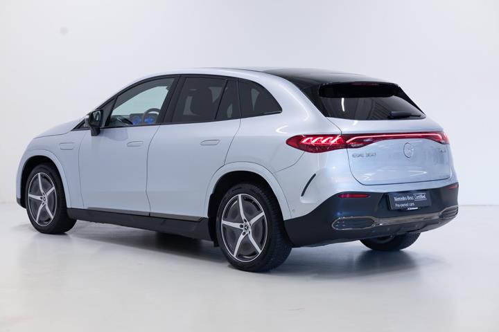 Sølv Mercedes EQE350 SUV fra 2025