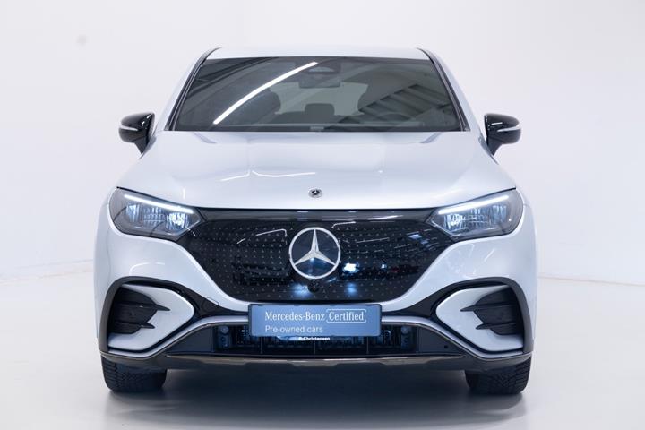 Sølv Mercedes EQE350 SUV fra 2025