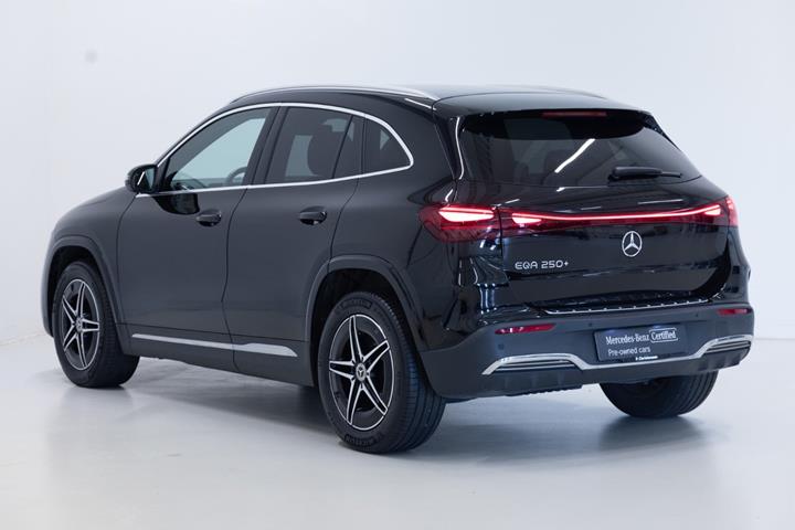 Sort Mercedes EQA250+ fra 2025