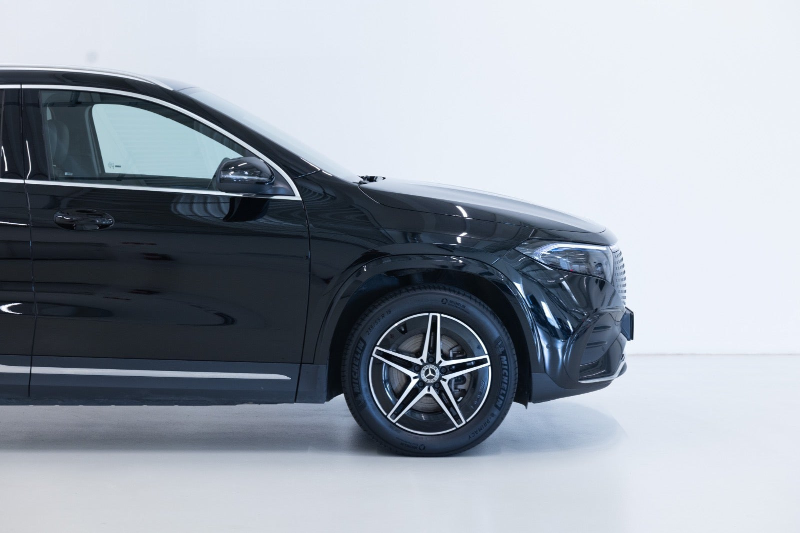 Sort Mercedes EQA250+ fra 2025