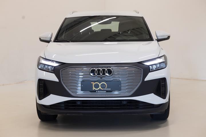 Hvid Audi Q4 e-tron fra 2024