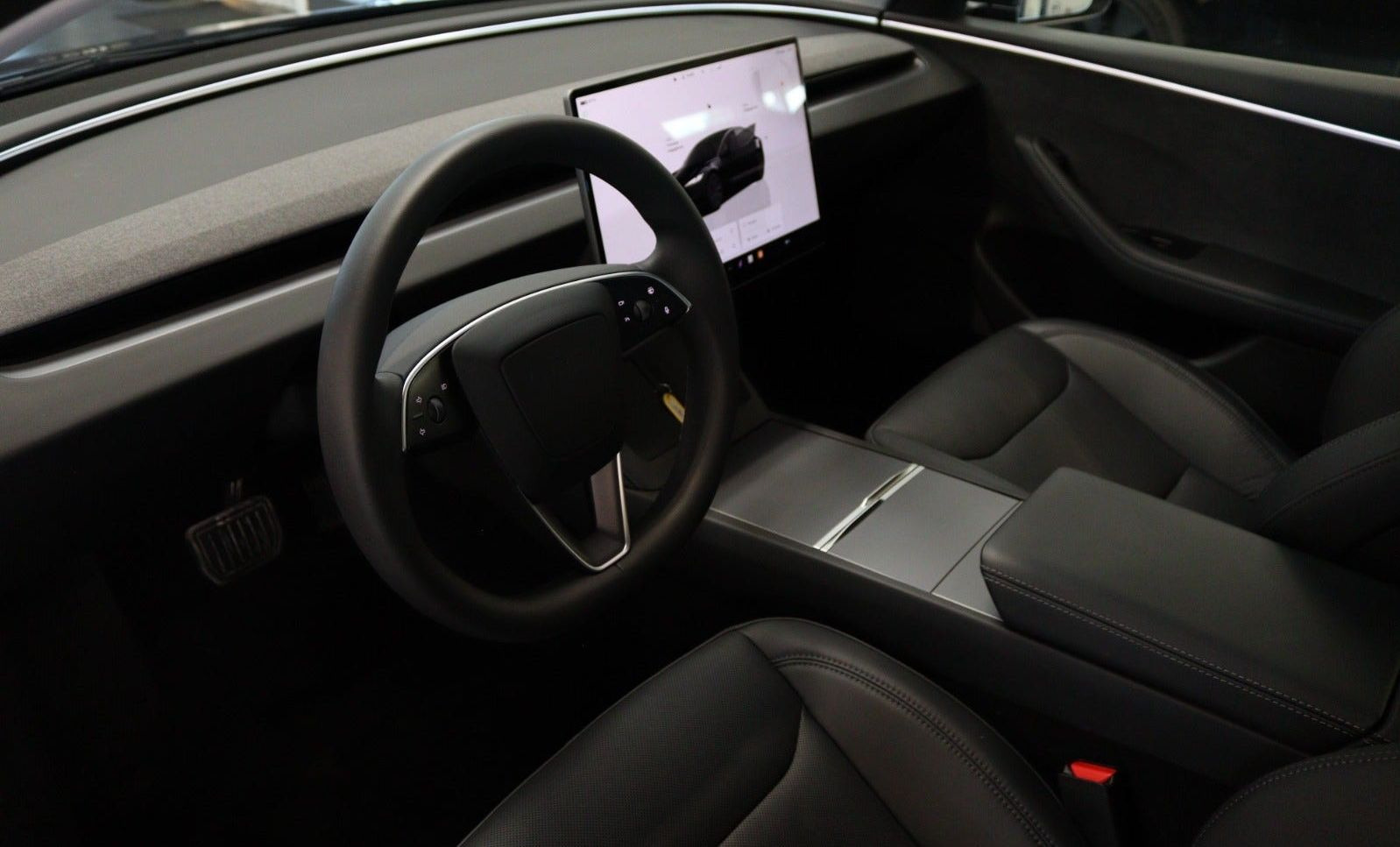 Sort Tesla Model 3 fra 2024