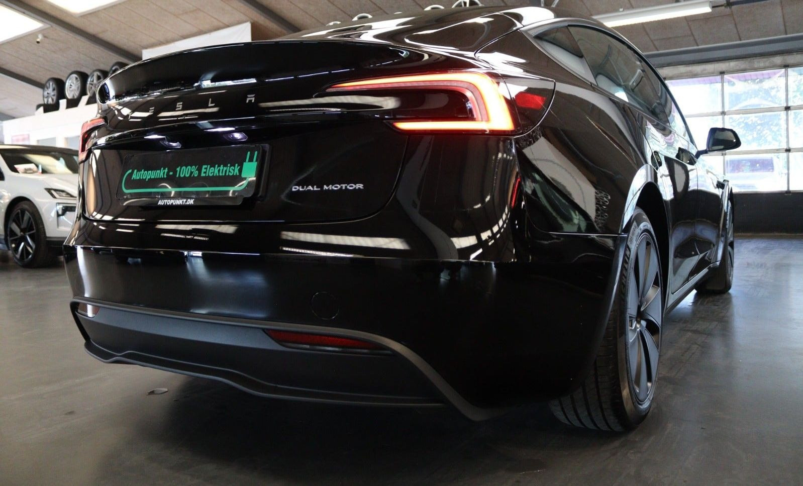 Tesla Model 3 Long Range Dual Motor