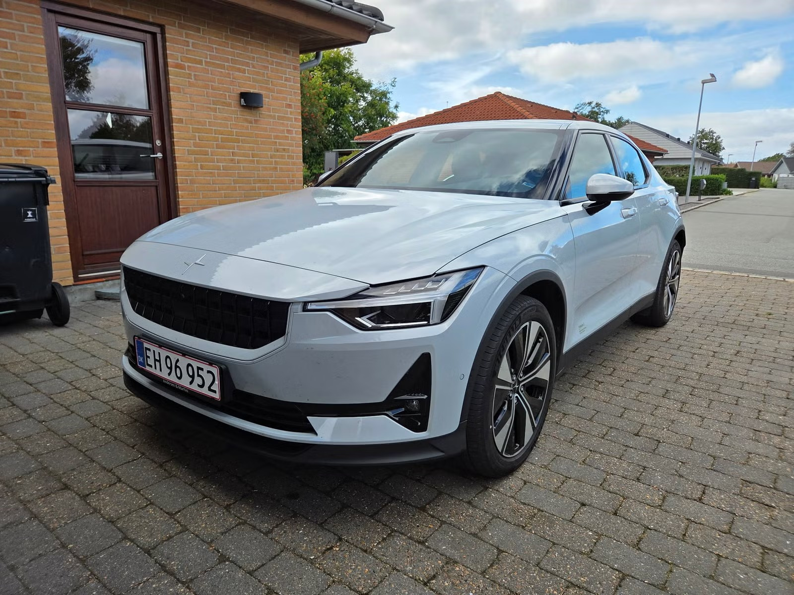 Grå Polestar Polestar fra 2023
