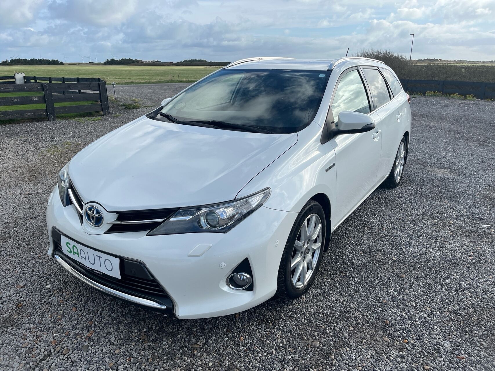 Toyota Auris 1,8 Touring Sports VVT-I  Hybrid H2+ Comfort E-CVT 136HK Stc Aut.
