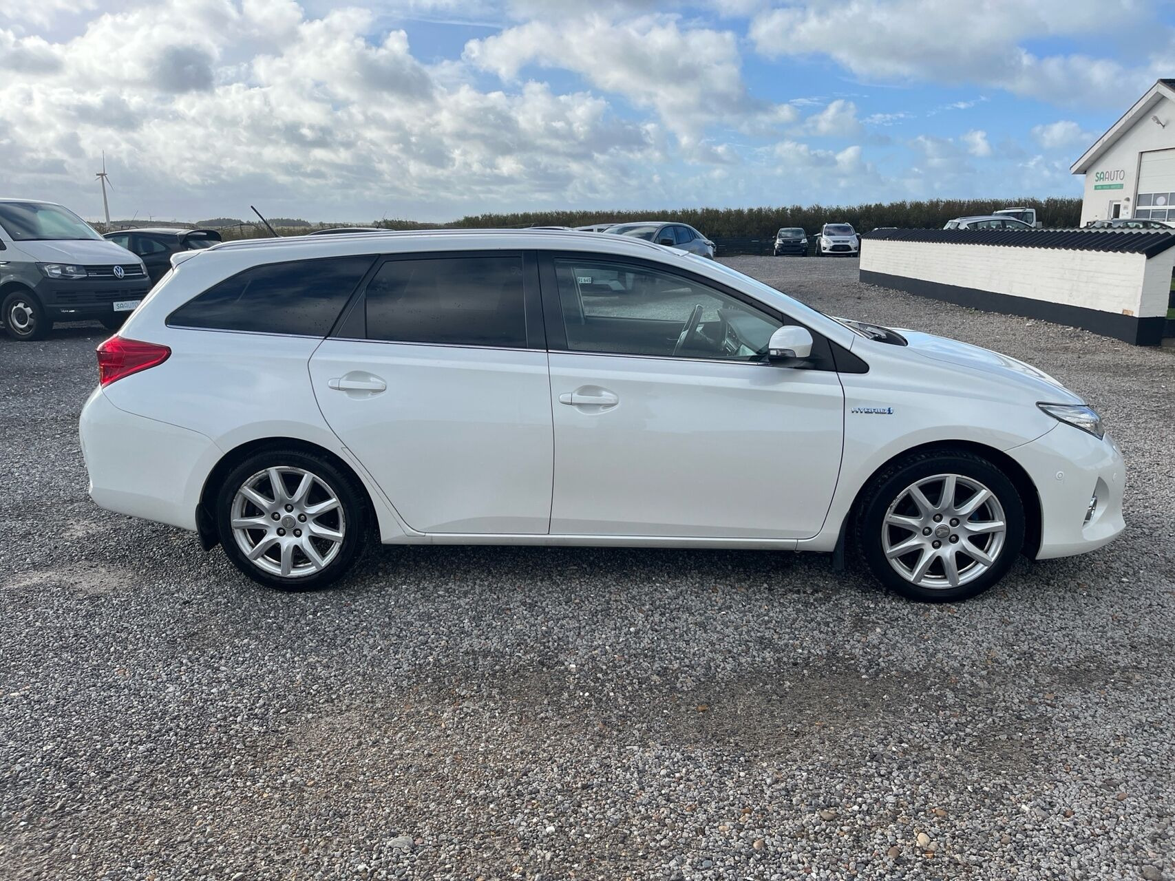 Hvid Toyota Auris fra 2014