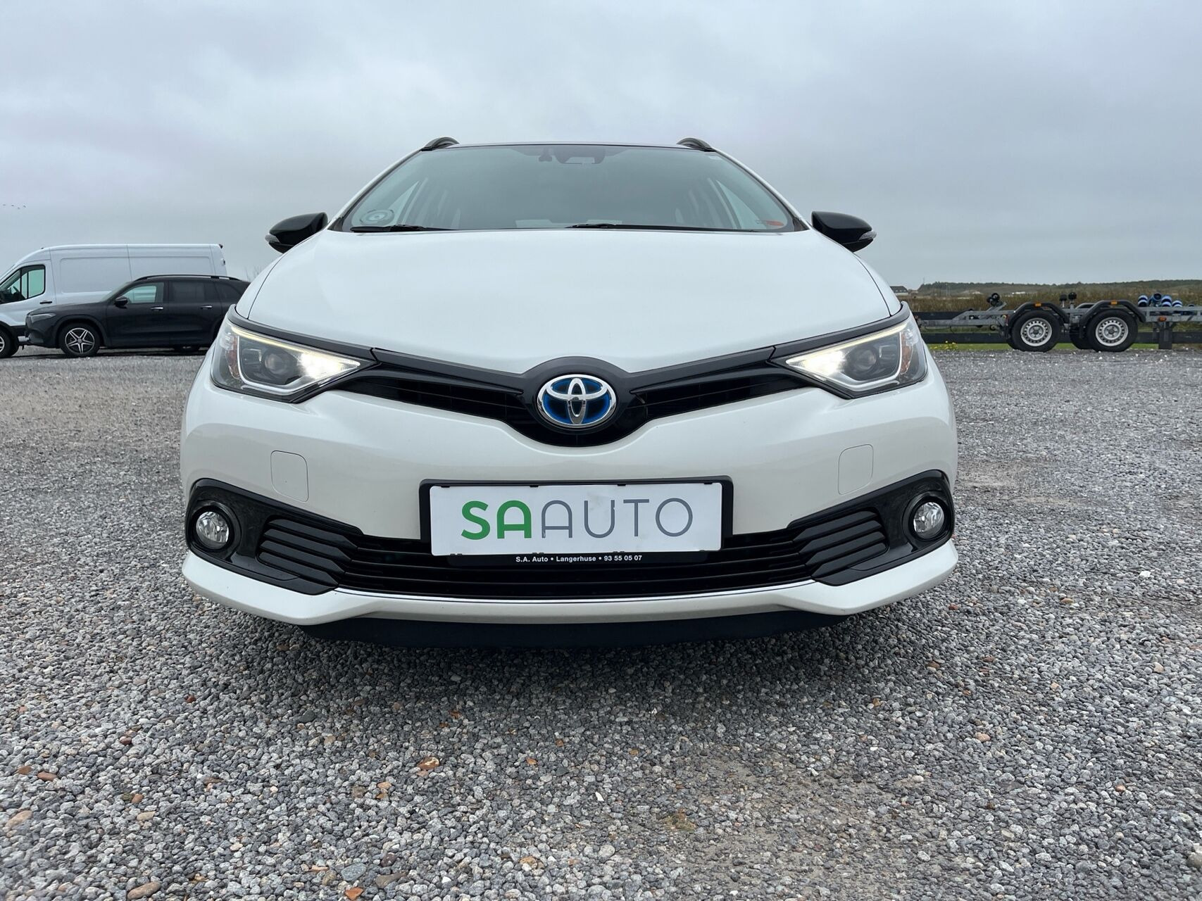 Hvid Toyota Auris fra 2018