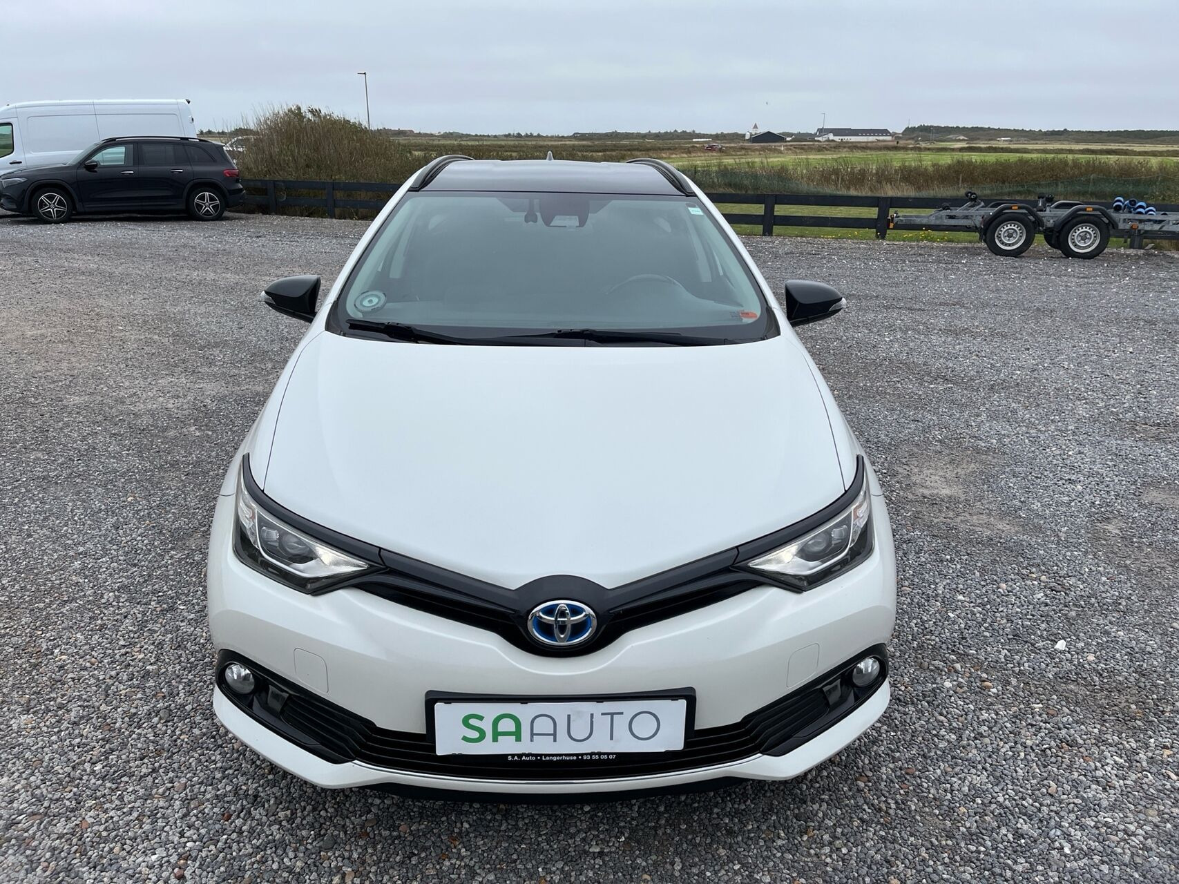 Hvid Toyota Auris fra 2018