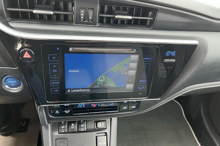 Hvid Toyota Auris fra 2018