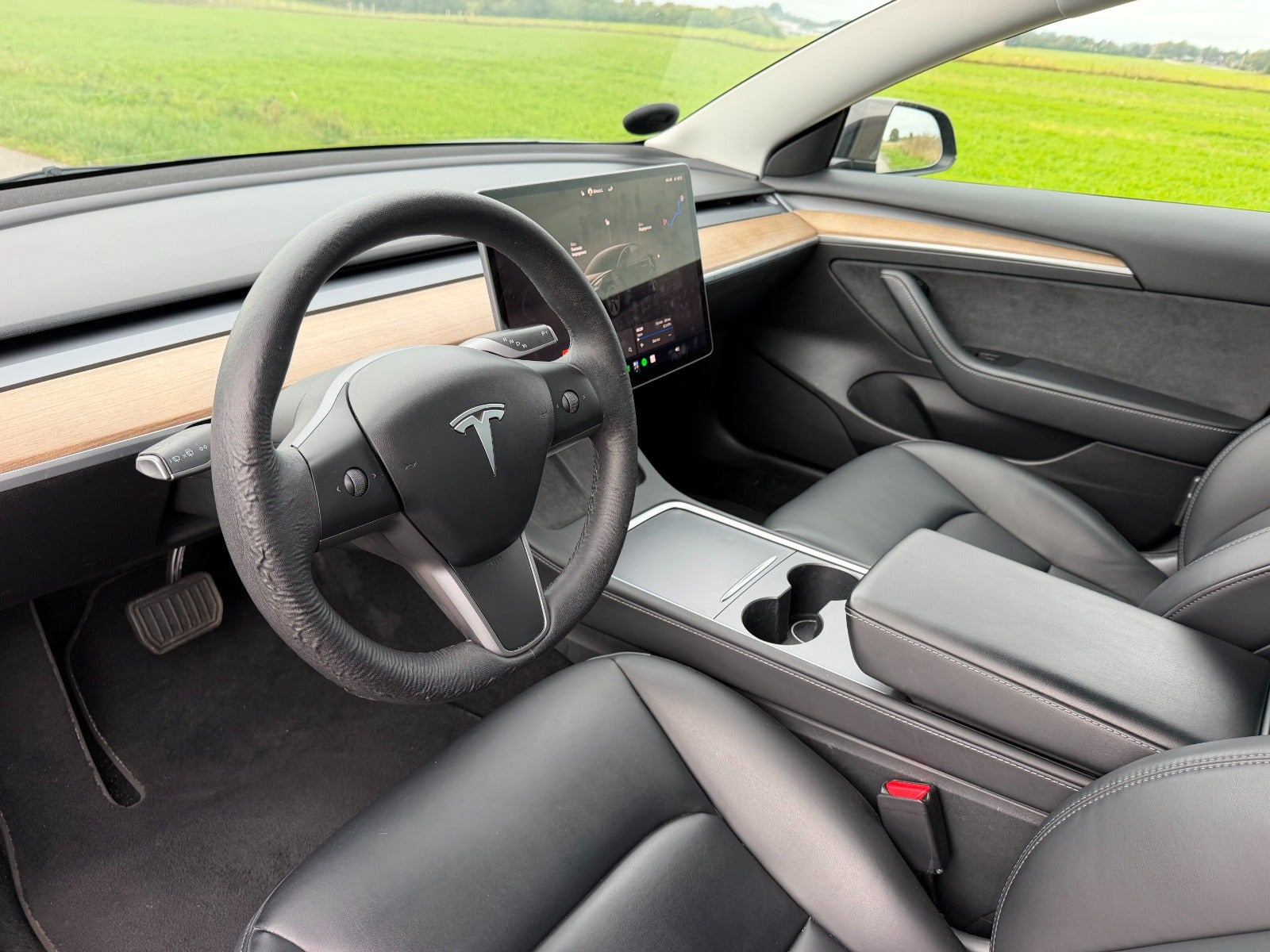 Sort Tesla Model 3 fra 2022
