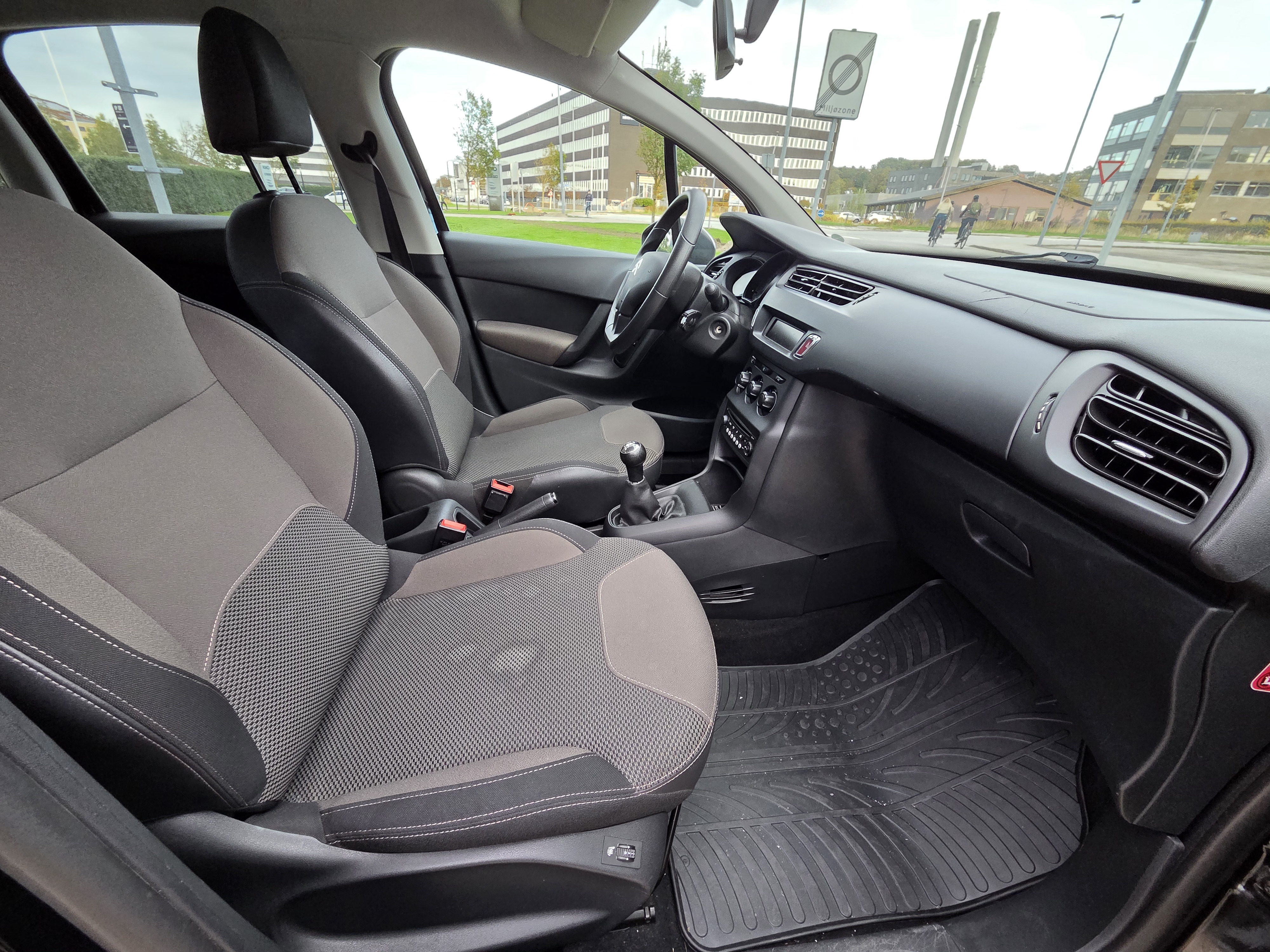 Sort Citroën C3 fra 2014