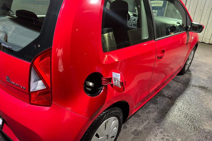 Rød Seat Mii fra 2012