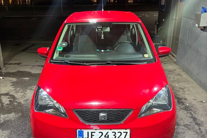 Rød Seat Mii fra 2012