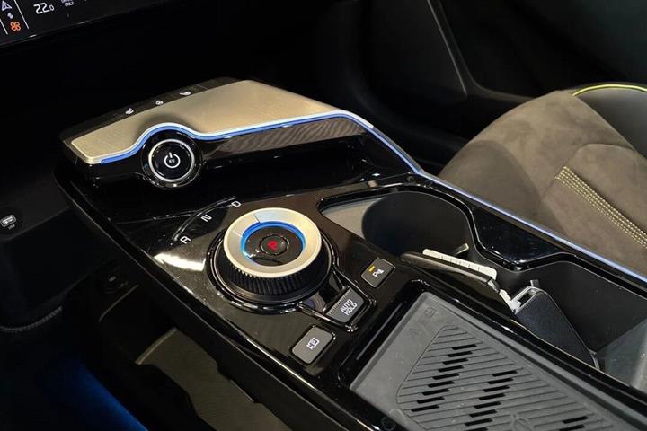 Hvid Kia EV6 fra 2024