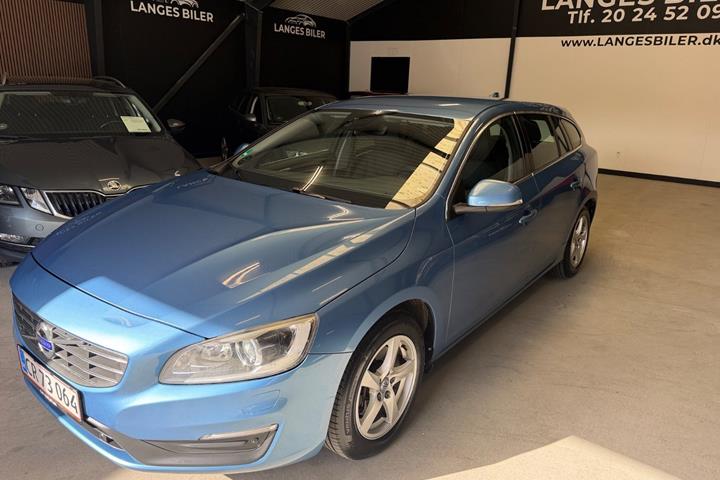 Blå Volvo V60 fra 2016
