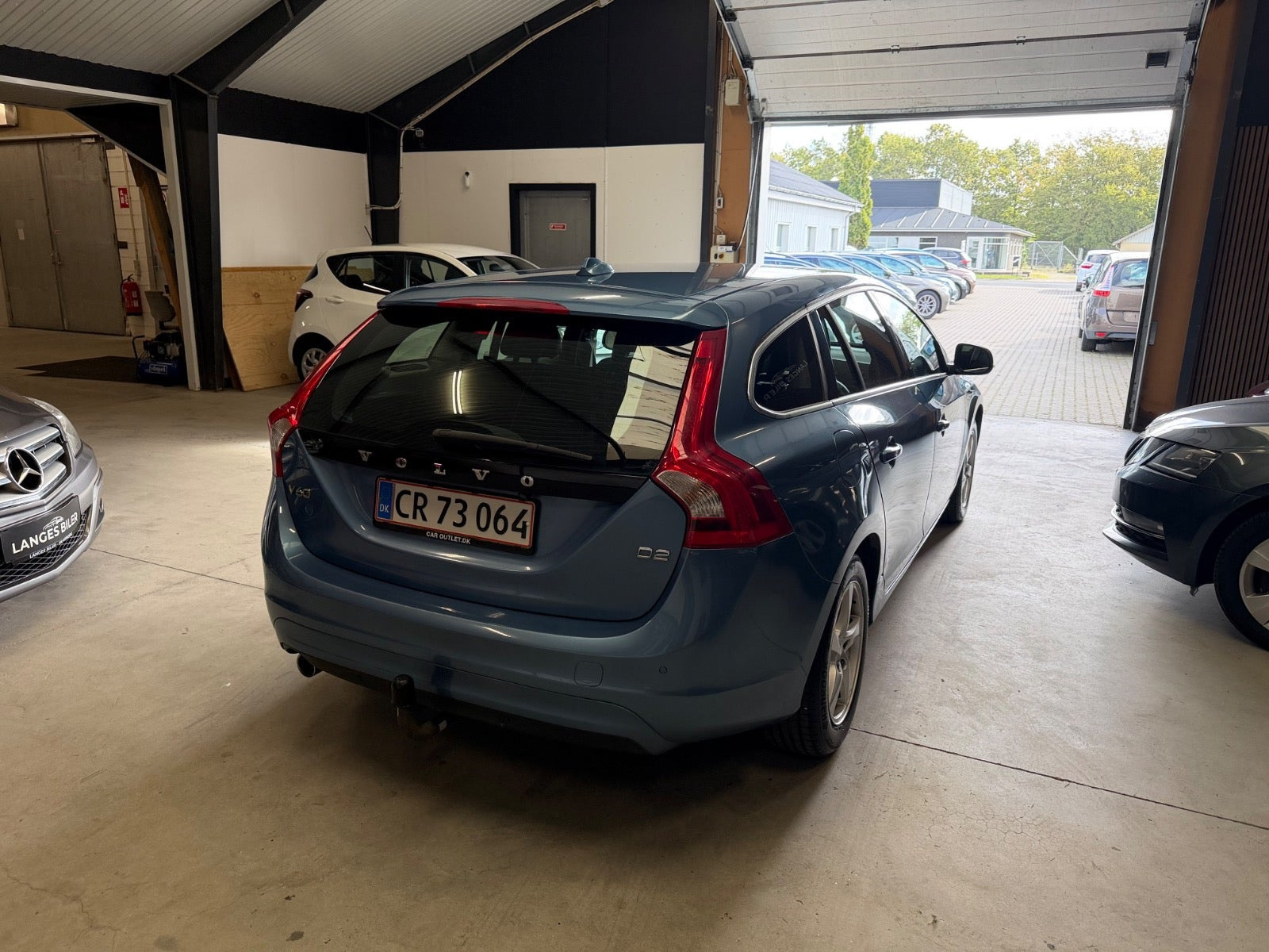Blå Volvo V60 fra 2016