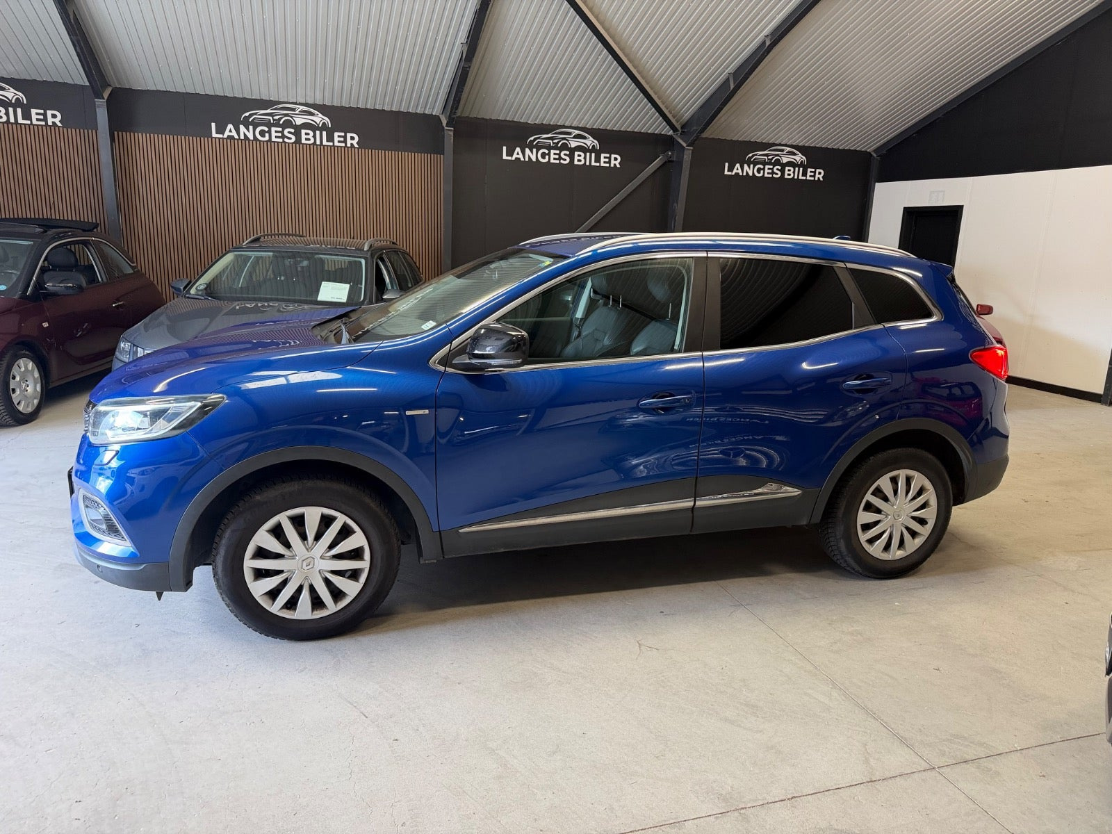 Blå Renault Kadjar fra 2019