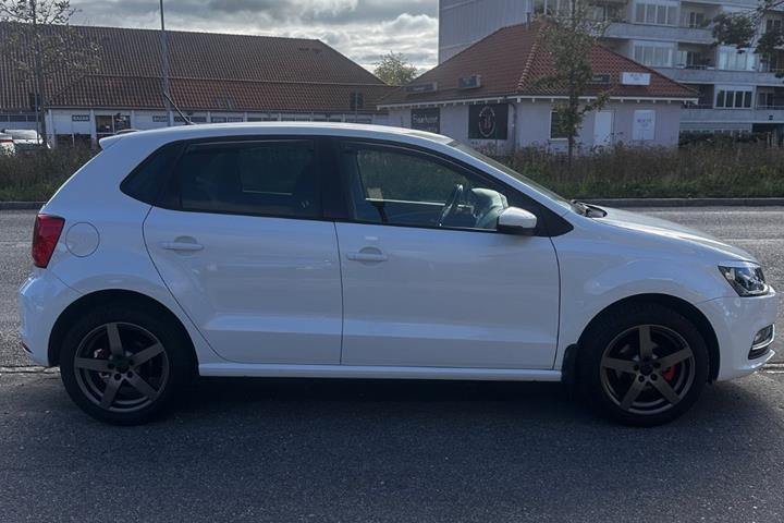 Hvid VW Polo fra 2017