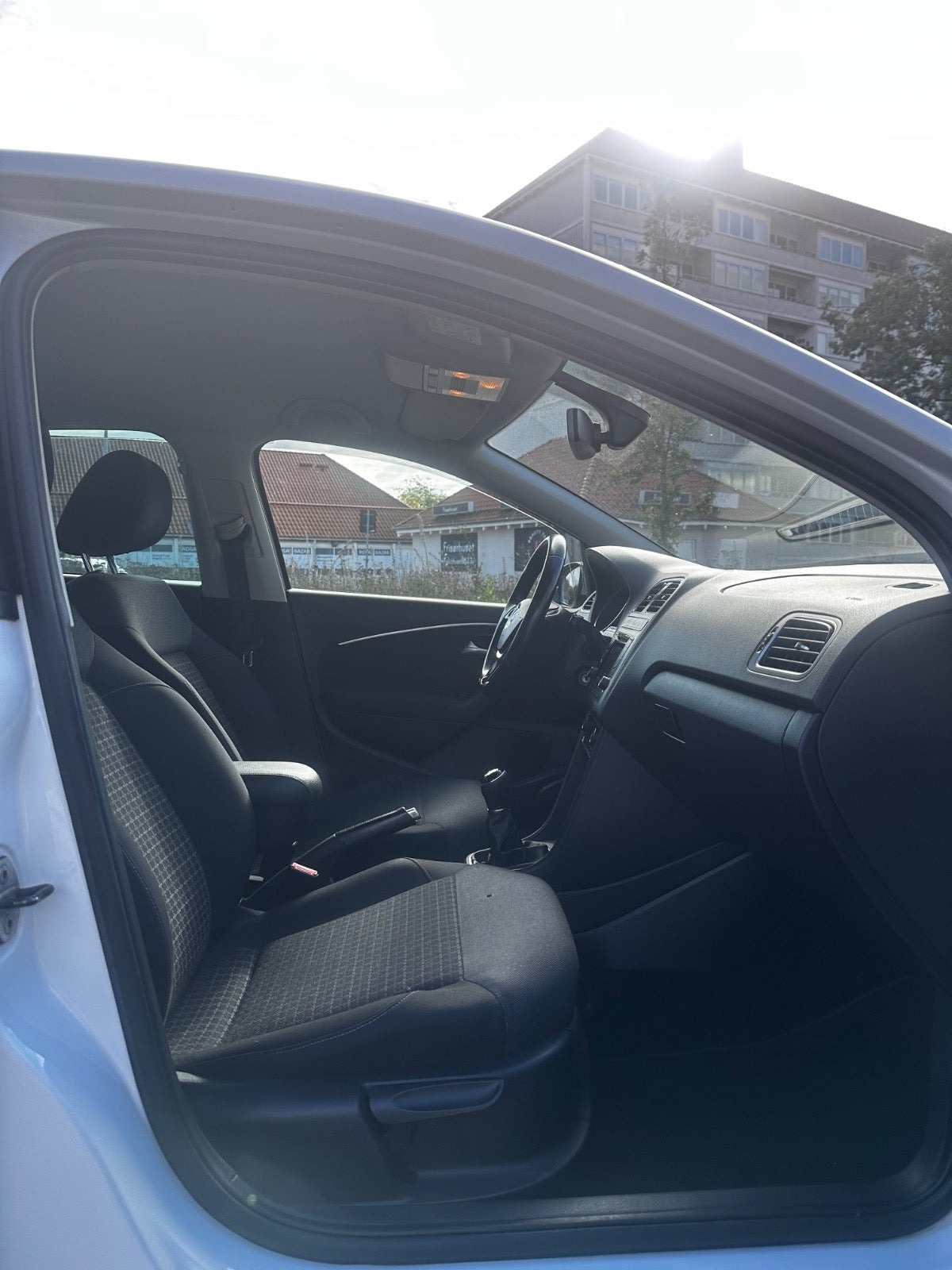 Hvid VW Polo fra 2017
