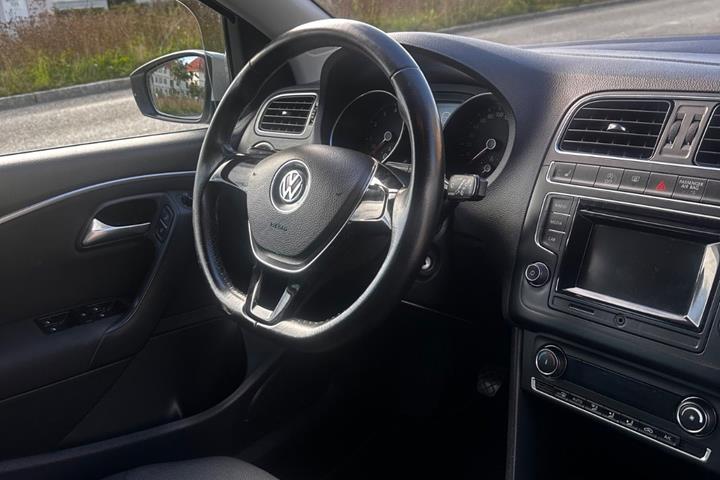 Hvid VW Polo fra 2017