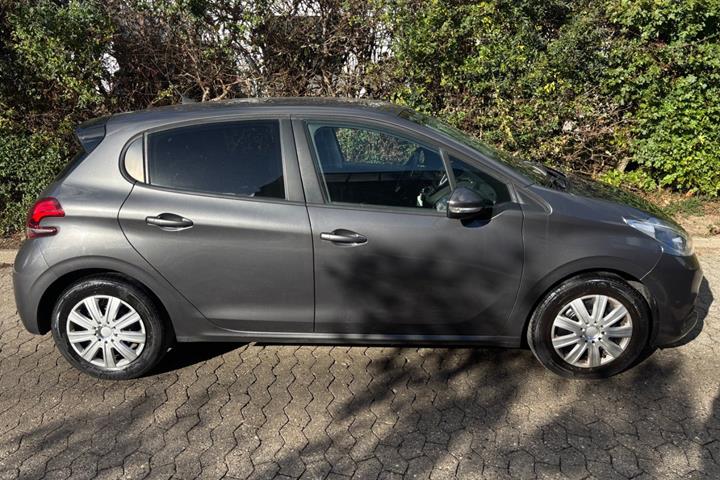 undefined Peugeot 208 fra 2019