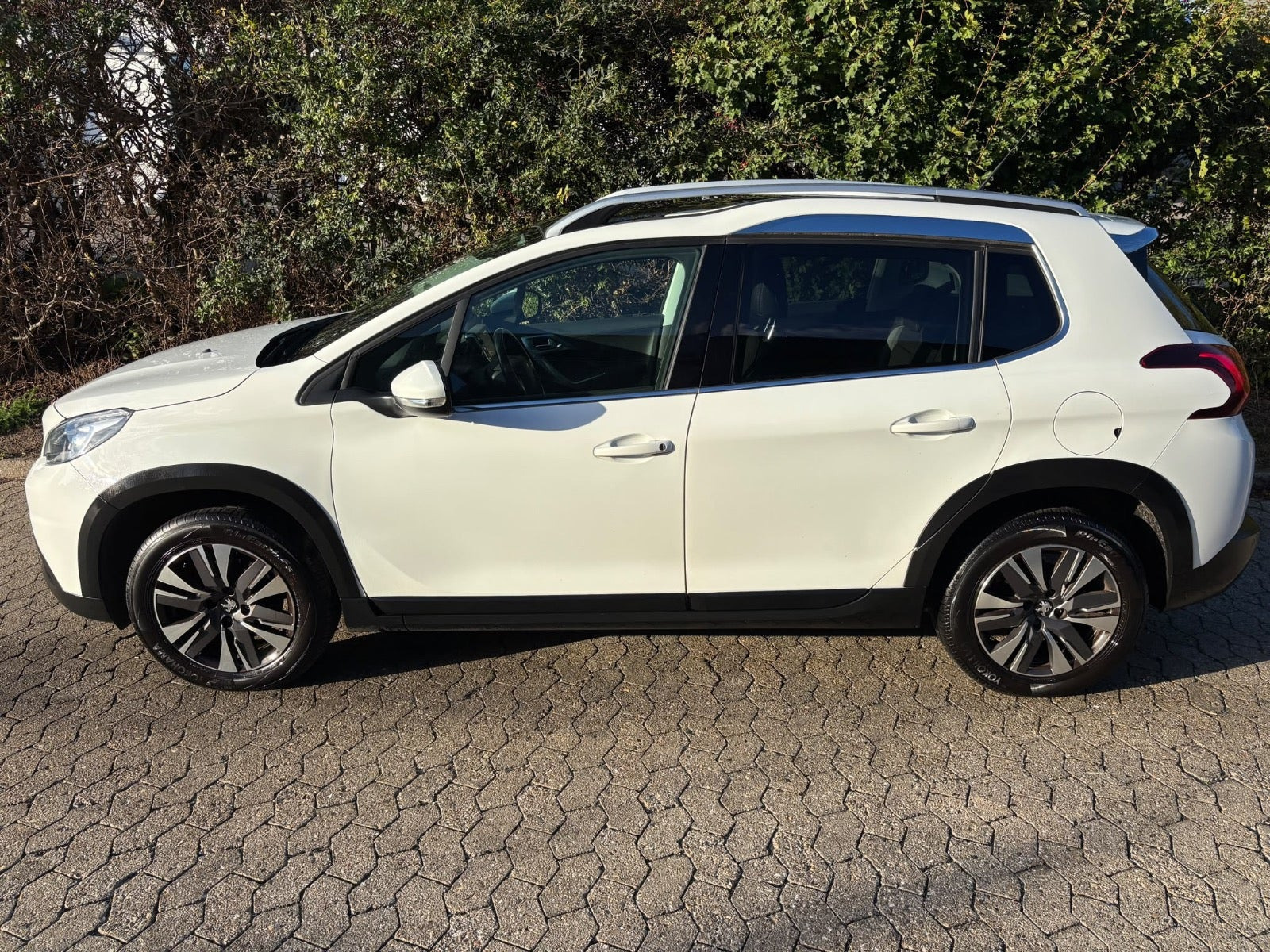 undefined Peugeot 2008 fra 2018