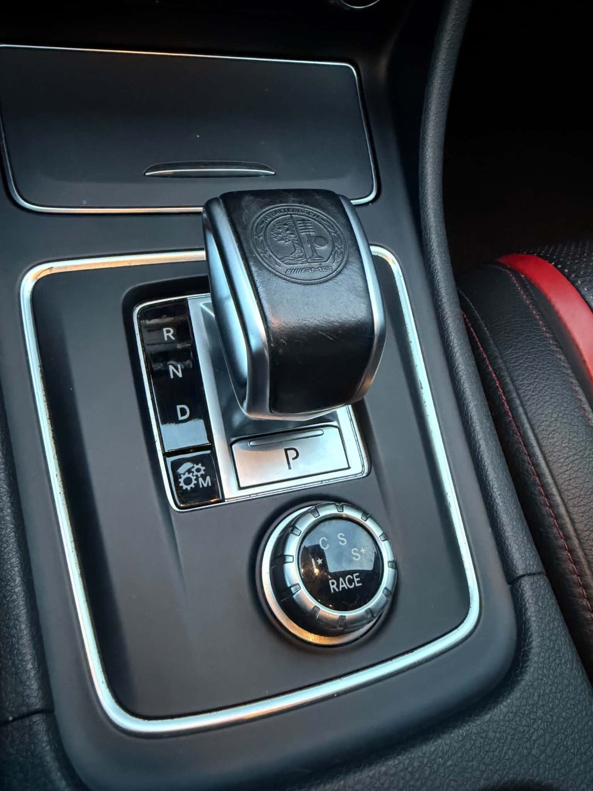 Grøn Mercedes A45 fra 2016
