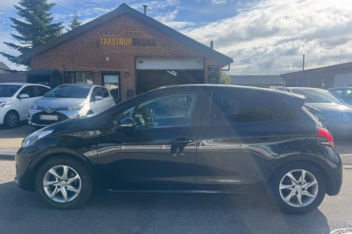 undefined Peugeot 208 fra 2016