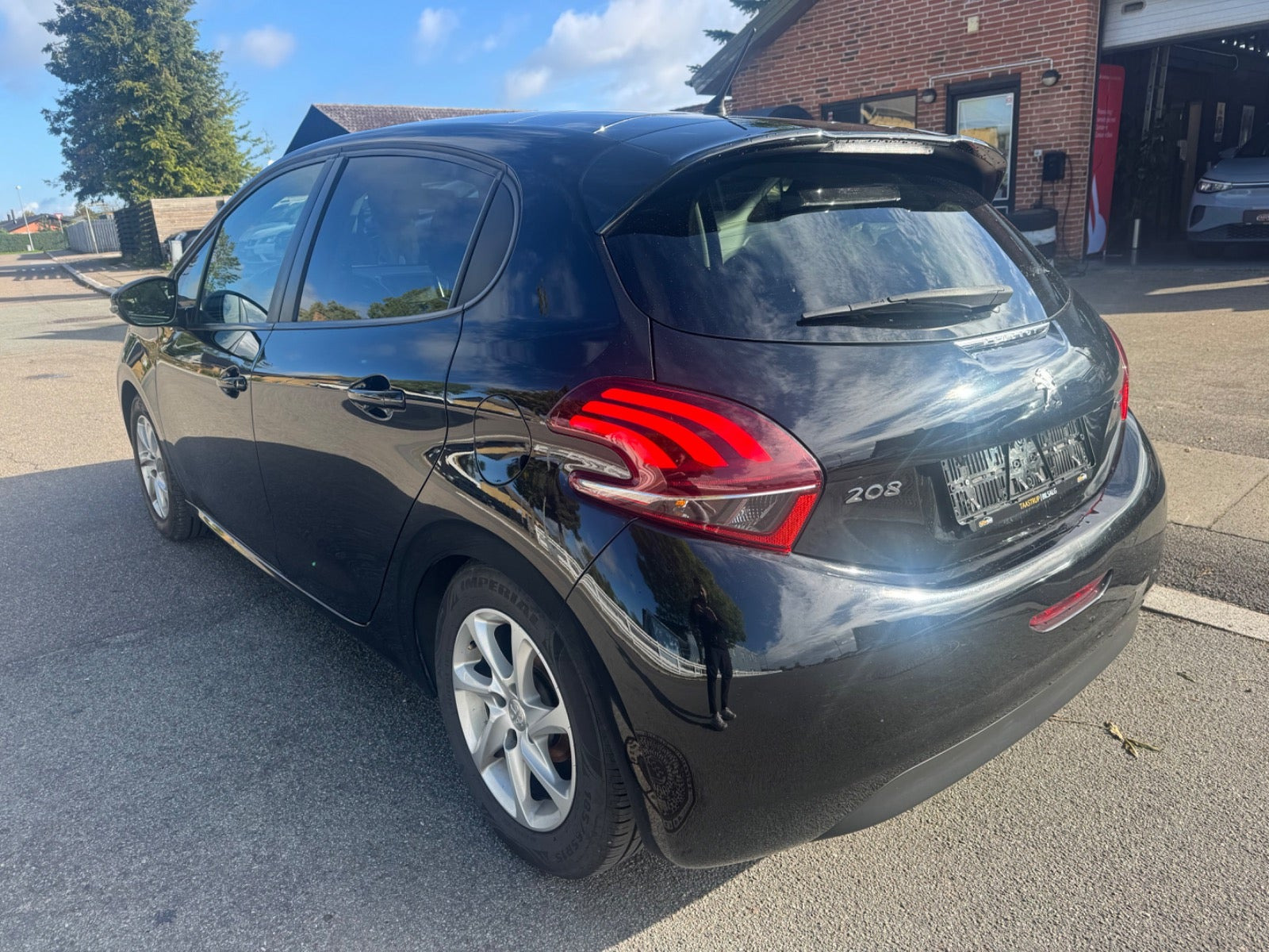 undefined Peugeot 208 fra 2016