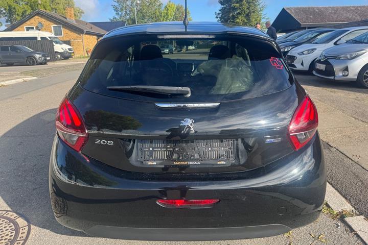 undefined Peugeot 208 fra 2016
