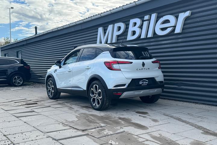 Hvid Renault Captur fra 2021