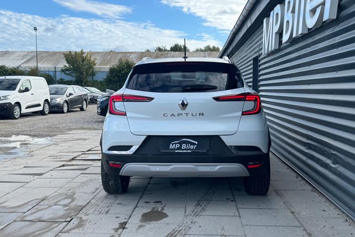 Hvid Renault Captur fra 2021