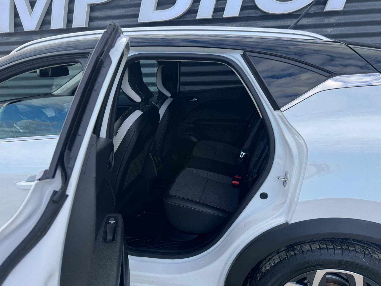 Hvid Renault Captur fra 2021