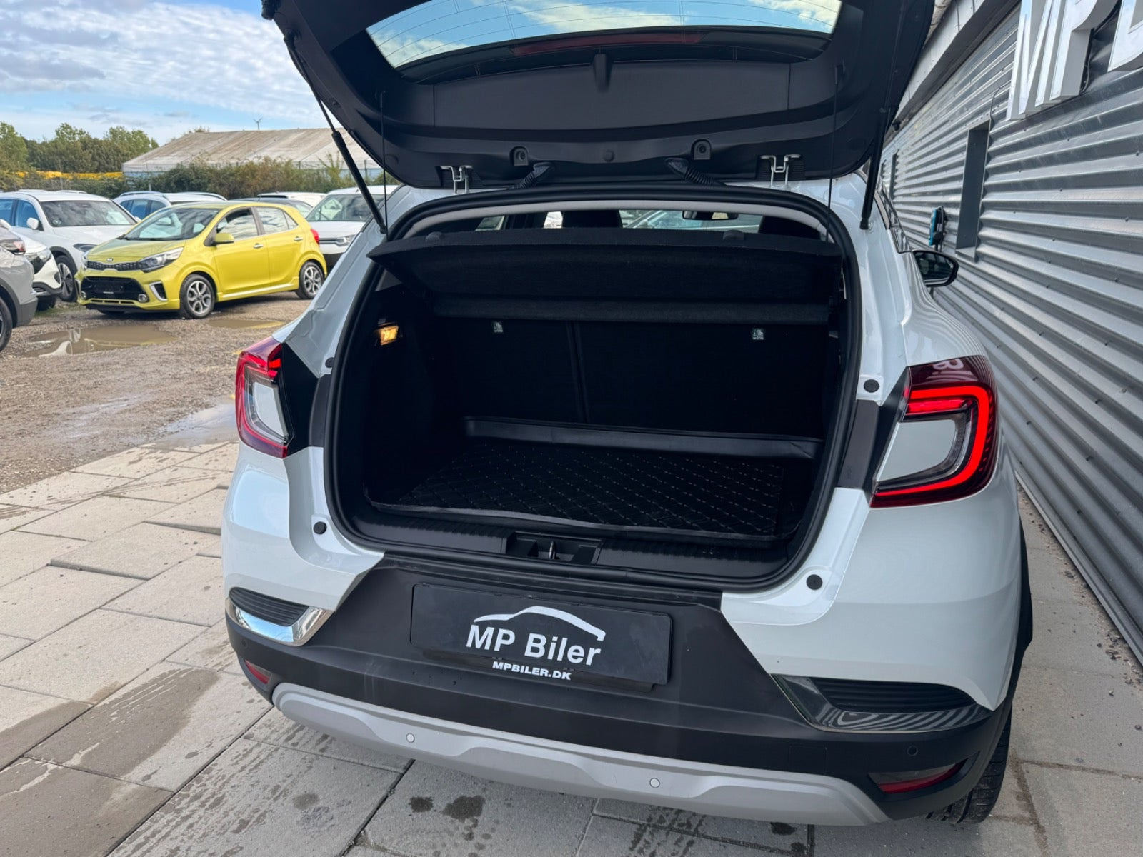 Hvid Renault Captur fra 2021