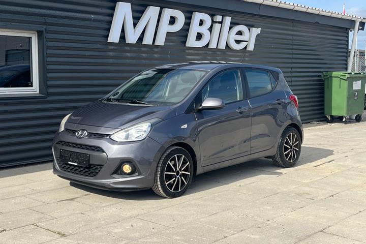 Grå Hyundai i10 fra 2014