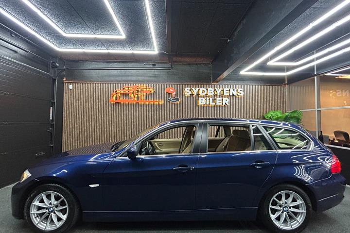 undefined BMW 325i fra 2011