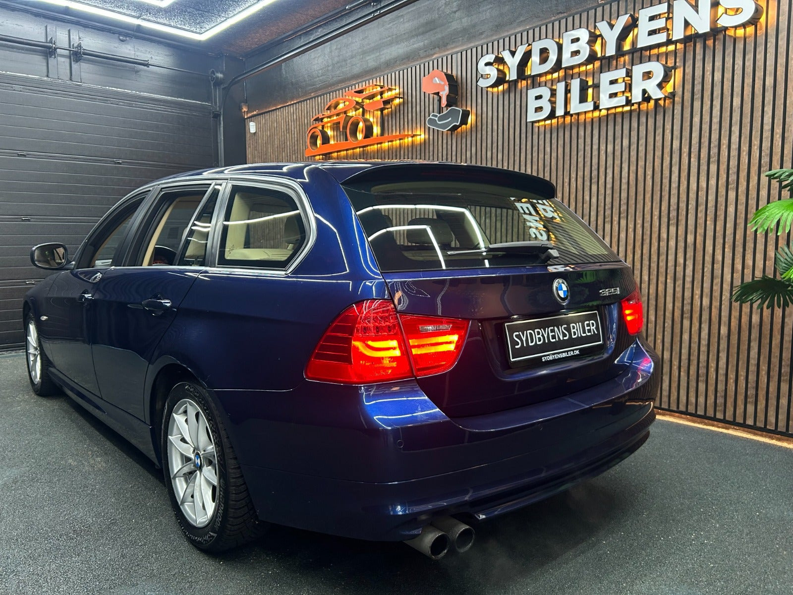 undefined BMW 325i fra 2011