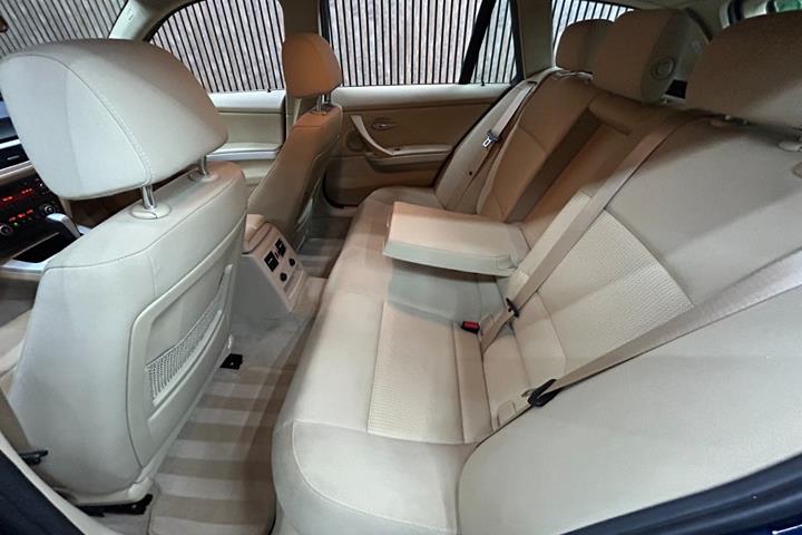 undefined BMW 325i fra 2011