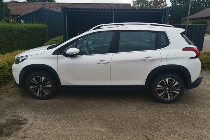 Hvid Peugeot 2008 fra 2017