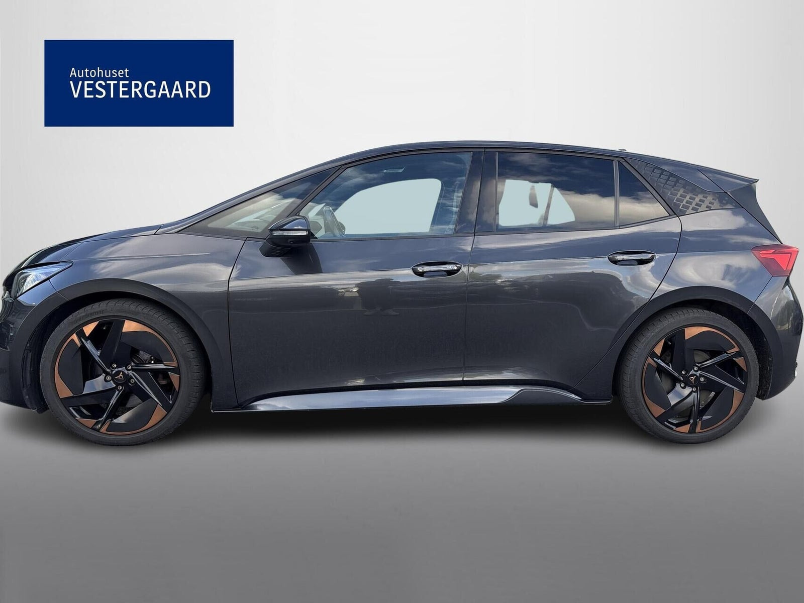 Grå Cupra Born fra 2022