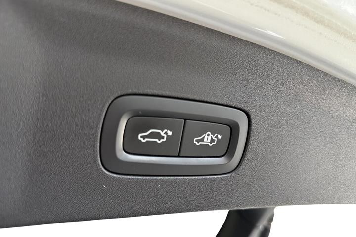 Hvid Polestar 2 fra 2021