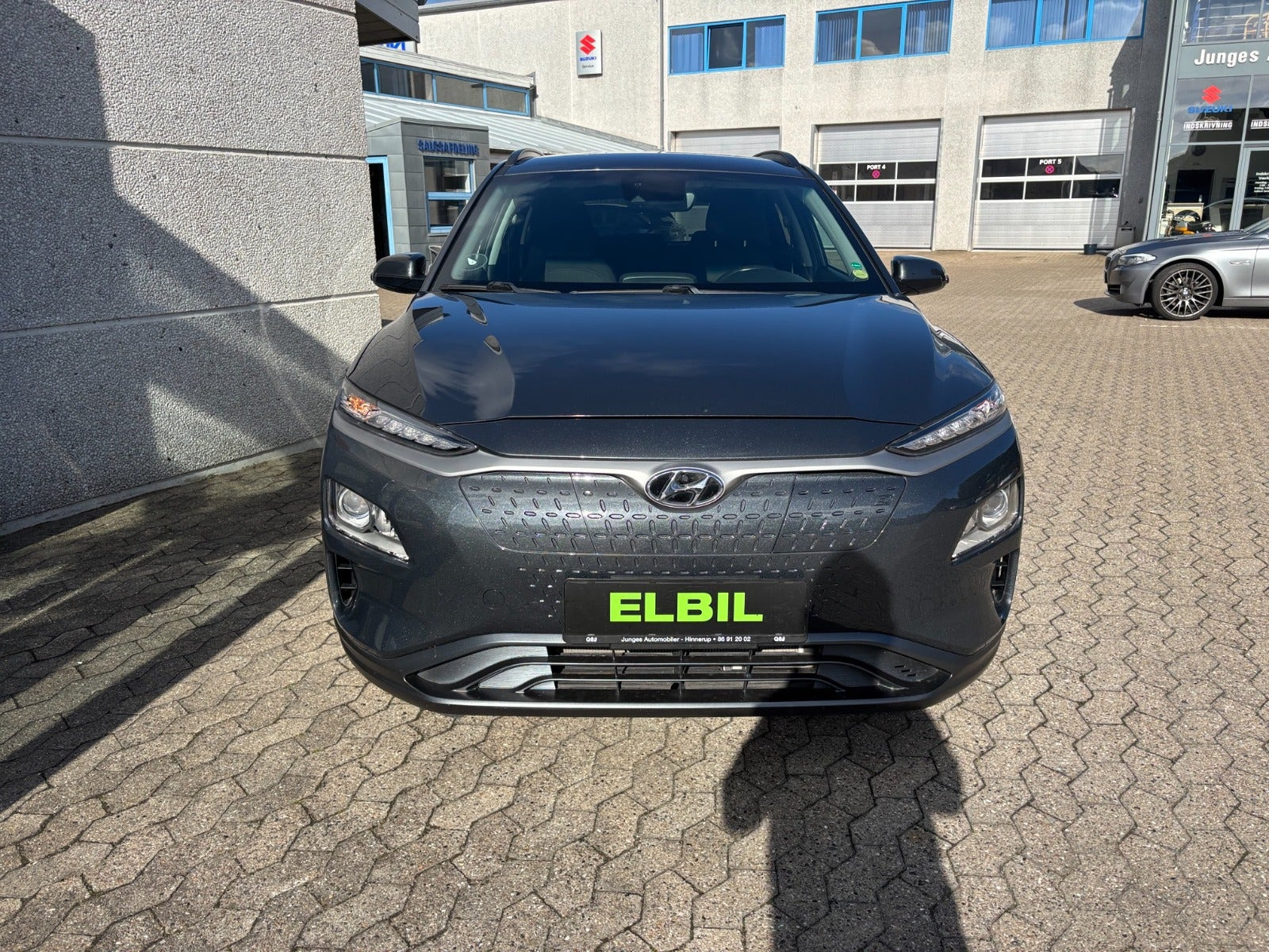 Grå Hyundai Kona fra 2020
