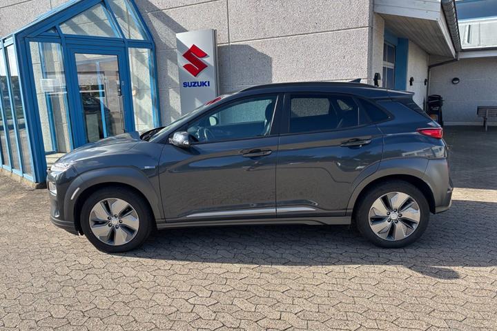 Grå Hyundai Kona fra 2020